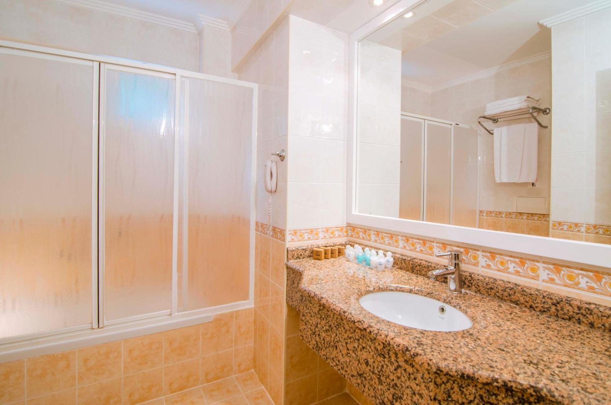 Pine Club Apart Hotel Kusadası Extérieur photo