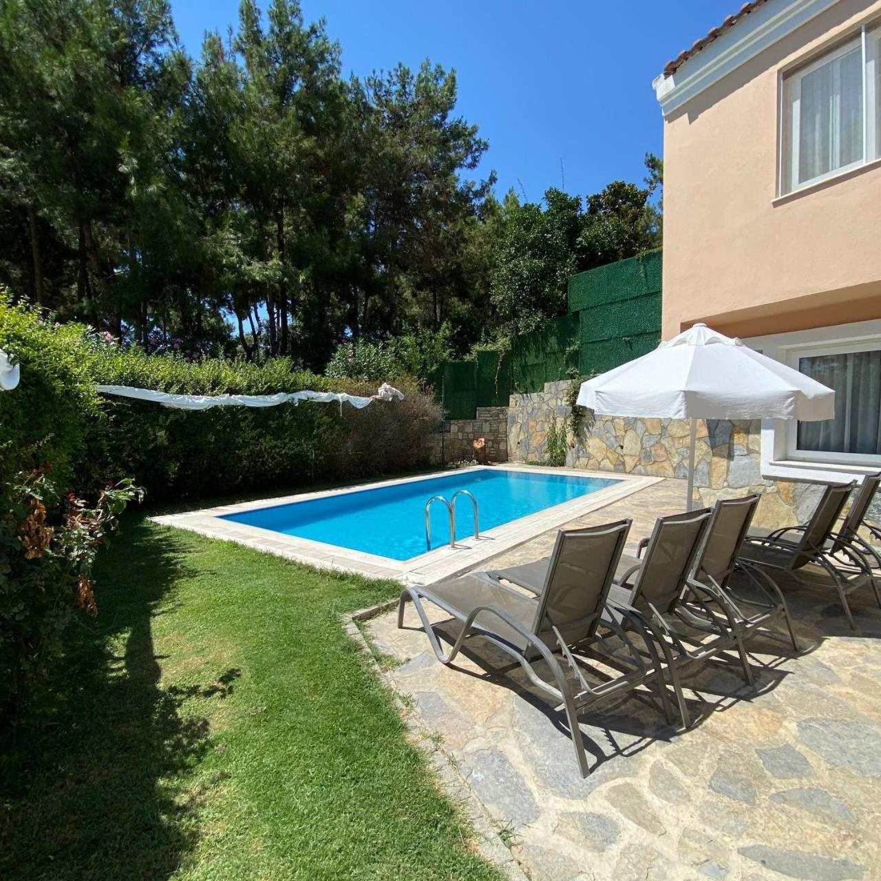 Pine Club Apart Hotel Kusadası Extérieur photo