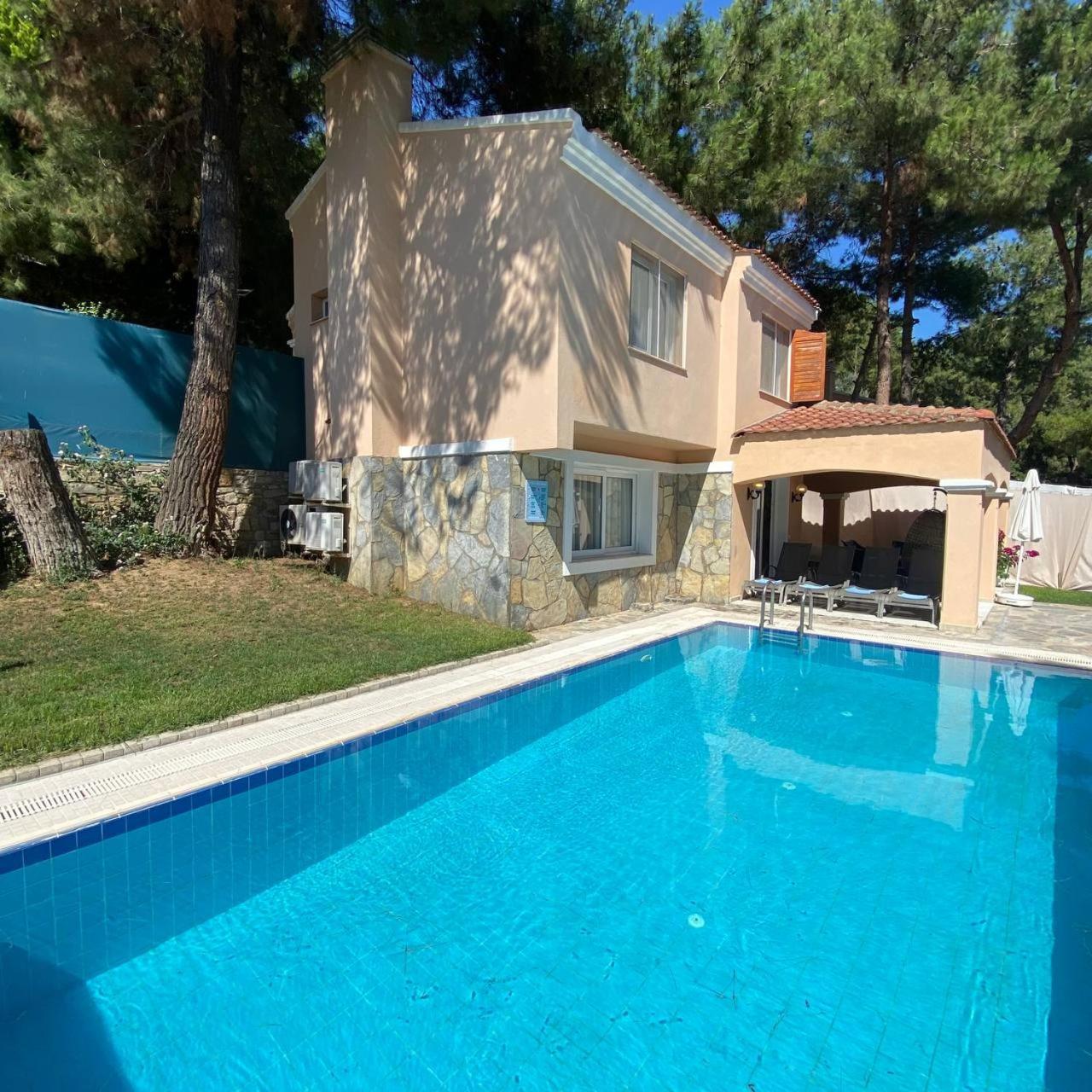 Pine Club Apart Hotel Kusadası Extérieur photo