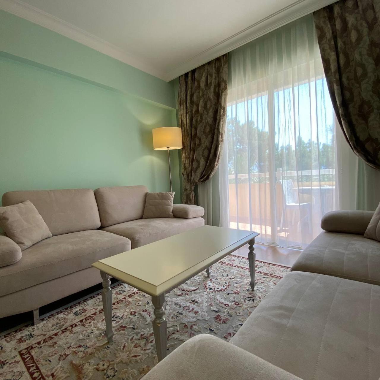 Pine Club Apart Hotel Kusadası Extérieur photo