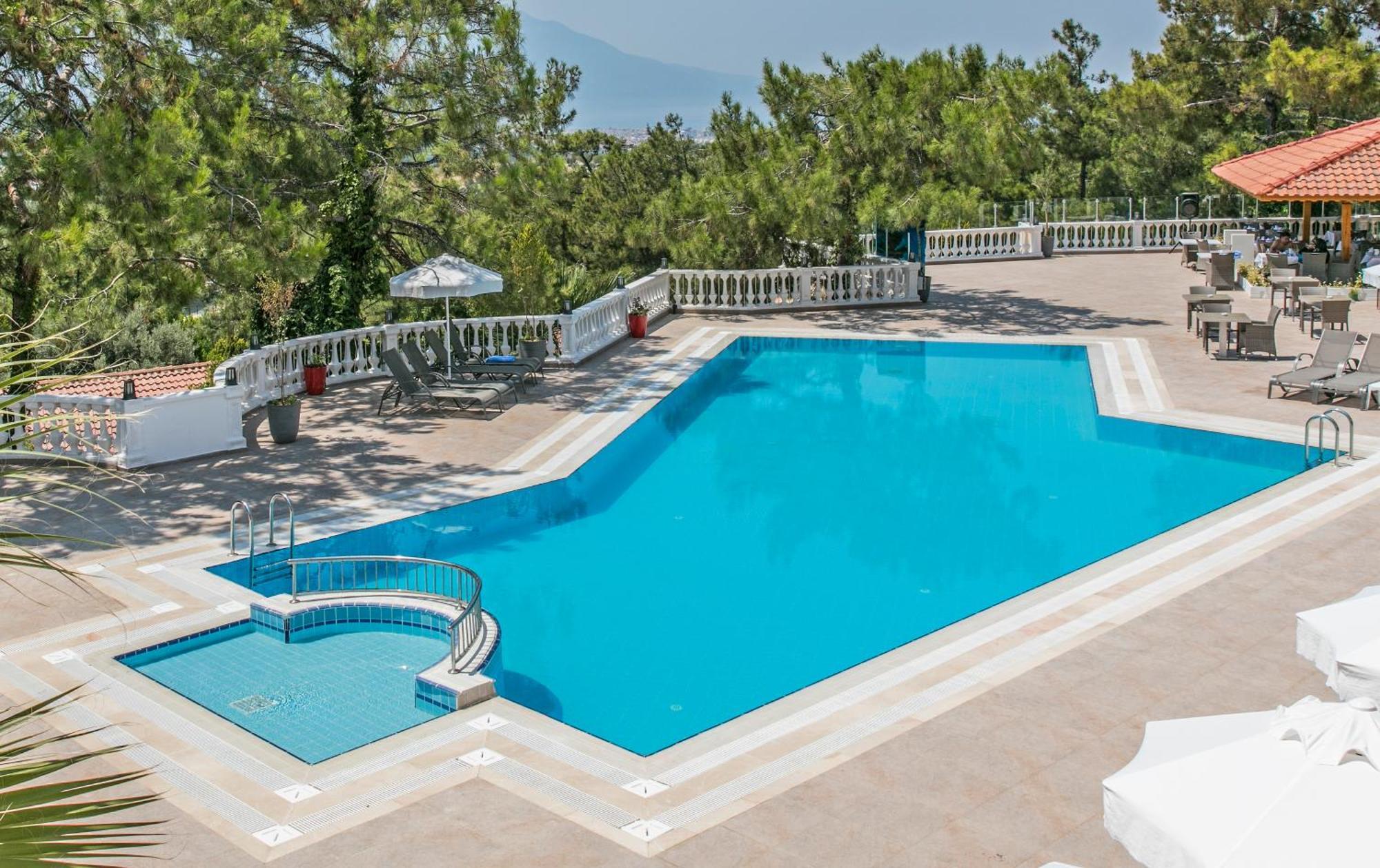 Pine Club Apart Hotel Kusadası Extérieur photo